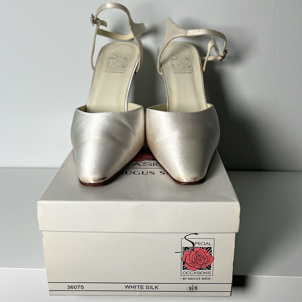 Bridal silk shoe, size 9.5 - Picture 9 of 9